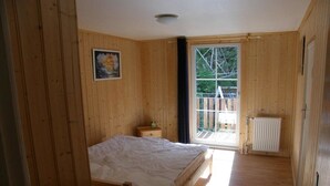Room - Holiday home in Bullaren with swimming pool (Bullaren)