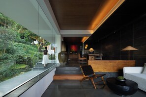 Ảnh chưa phân loại, 2 trong số 162 ảnh, nút