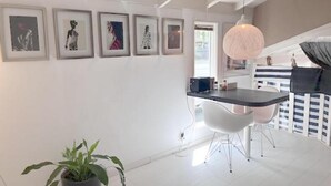 Dining - Vrbo Property (Amsterdam)