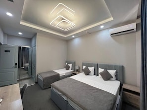 Family Triple Room, Balcony, City View - Mini Hotel  (Tashkent)