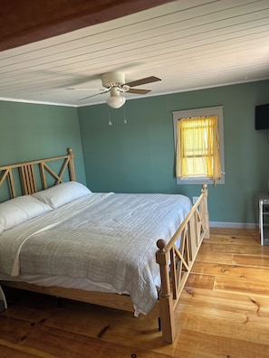 Unclassified image, 3 of 23, button - Home on Hudson4 bedroom (Stillwater)