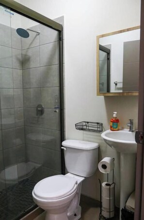 Bathroom - Vrbo Property (San Juan Opico)
