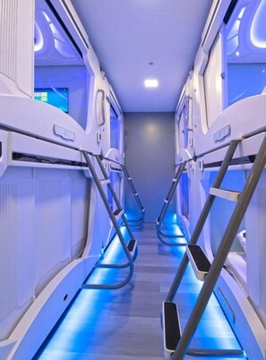 Shared Dormitory - Capsule Hostels Tallinn (Tallinn)