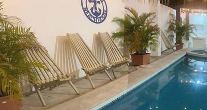 Monico's Beach House | Beach Vibes and Comfort