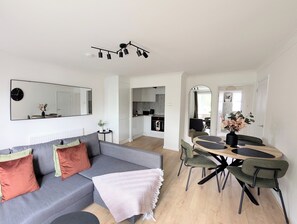 Luokittelematon kuva, 5 kautta 19, painike
