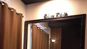 Room - Vrbo Property (San Salvador)