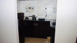 Phòng Suite Cao cấp | Bếp riêng | Tủ lạnh, bếp nấu, dụng cụ nấu nướng/bát dĩa/dao nĩa 