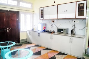 Private kitchen - THE BACKYARD (GUWAHATI)