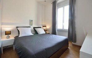 Unclassified image, 2 of 6, button - Vrbo Property (Cannes)