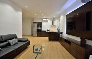 Unclassified image, 5 of 6, button - Vrbo Property (Cannes)