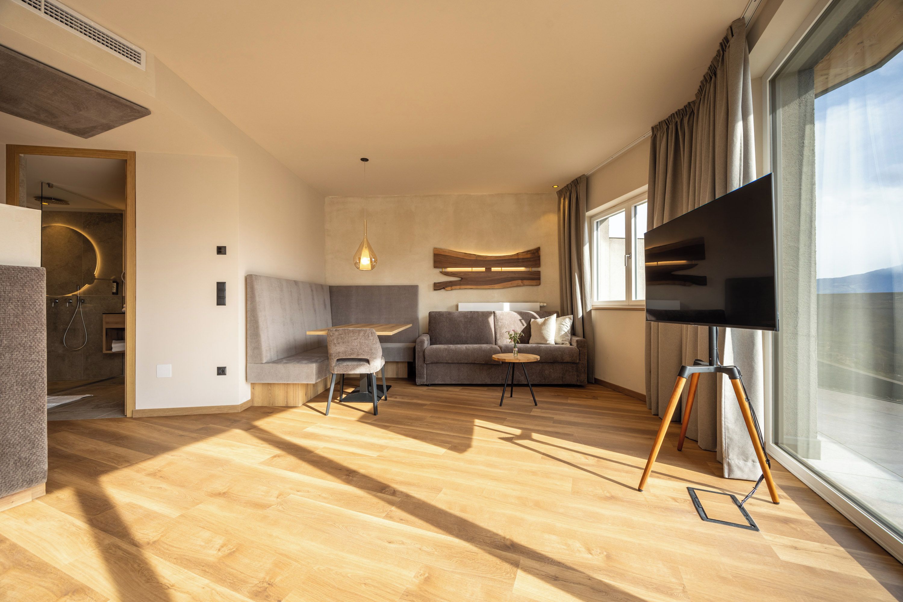 Superior Suite, Balcony, Mountain View | Living area | Flat-screen TV