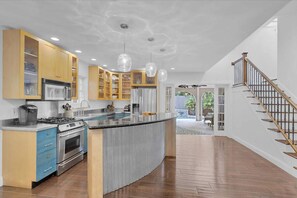 Room - Tropical Hideaway - Private Pool (Key West)