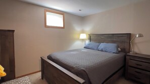 Room - Cozy 1-bedroom apartment in amazing Rapid City with AC (Rapid City)