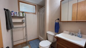 Bathroom - Cozy 1-bedroom apartment in amazing Rapid City with AC (Rapid City)