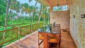 Ảnh chưa phân loại, 4 trong số 70  ảnh, nút