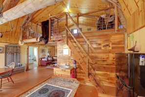 House (1 Bedroom) | Interior