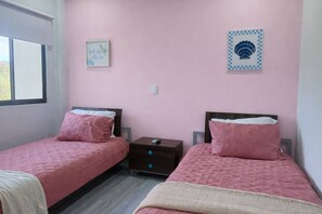 Room - Modern 3BR Condo in Jacobay - Walk to the Beach 2blocks (Jacó)