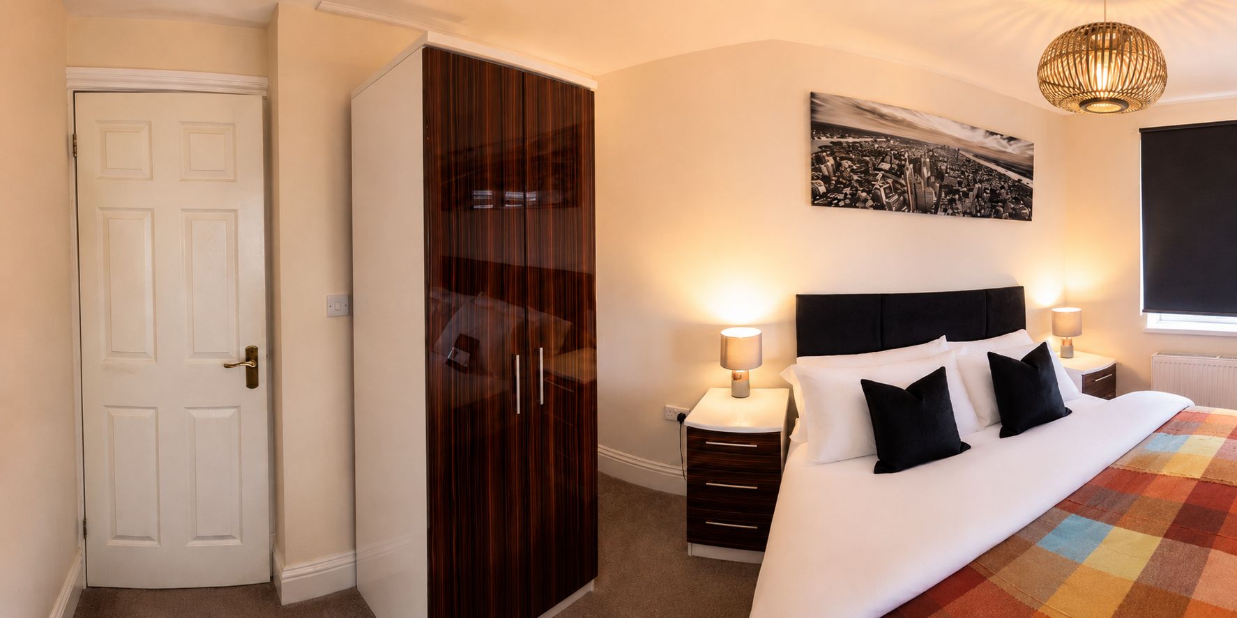 4 bedrooms, iron/ironing board, WiFi (free), bed sheets