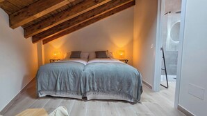 Room - Vrbo Property (Aoslos)