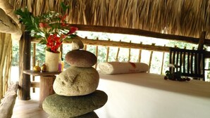 Unclassified image, 5 of 54, button - Marte Mandala Deluxe Quadruple Room 1 Bedroom Lodge (Restrepo)