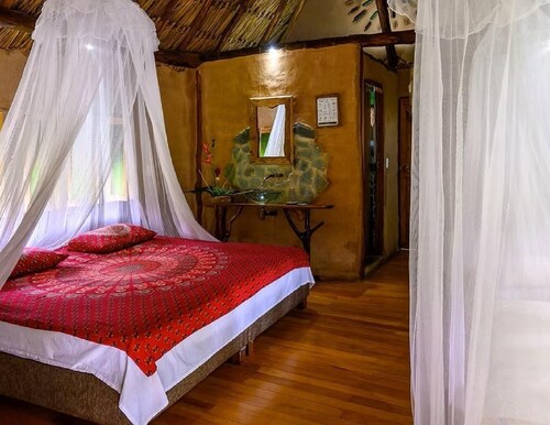 Mercurio Mandala Deluxe Quadruple Room 1 Bedroom Lodge