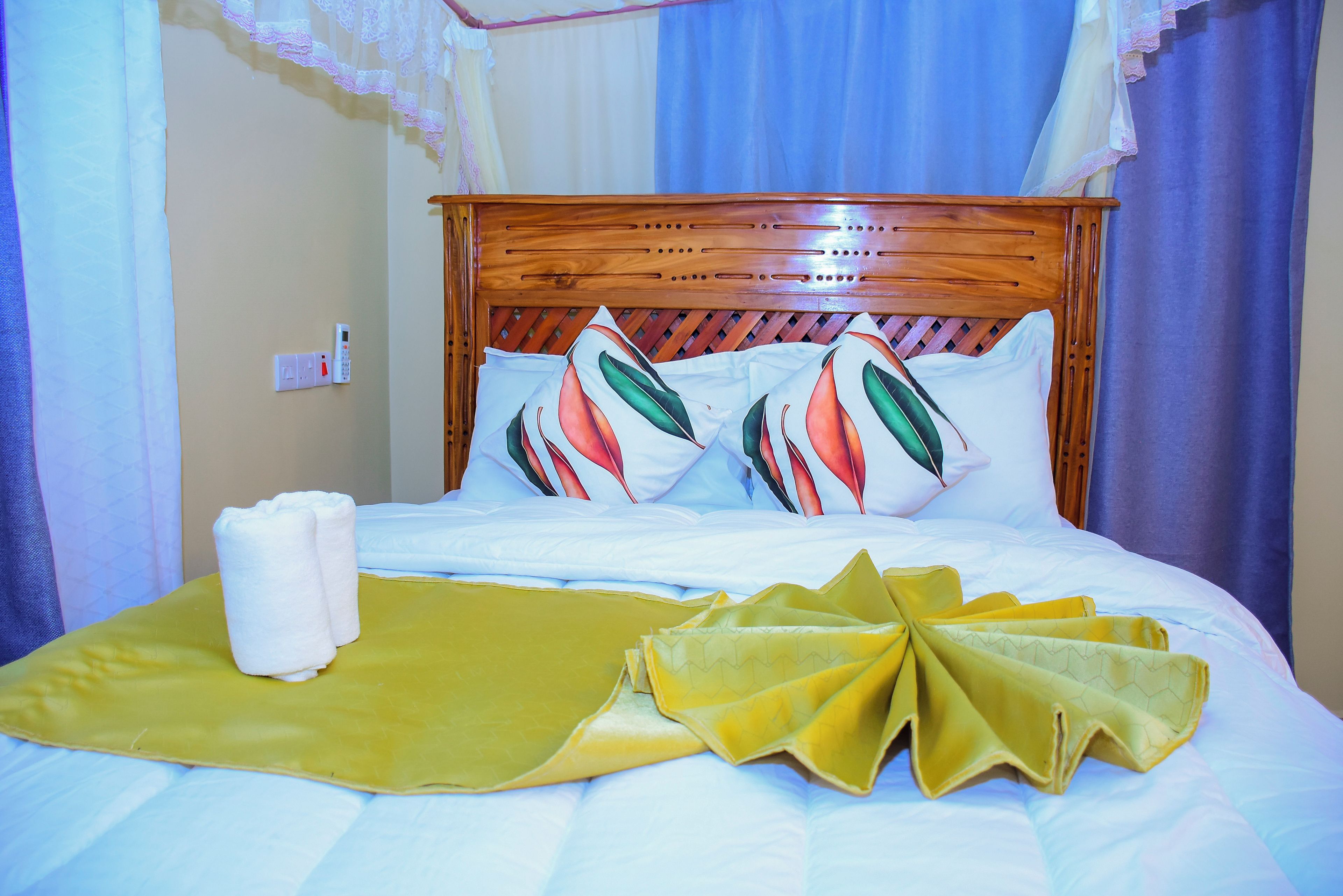 Deluxe Double Room | Desk, laptop workspace, free WiFi