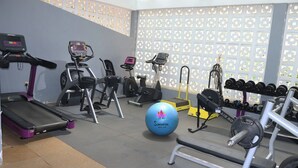 Quarto solteiro luxo | Sala de fitness