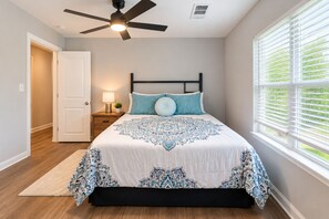 Room -  Enjoyable 2-bedroom apartment in wonderful Denton, Near Denton Medical Center. (Denton)