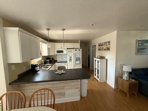 Short Walk to Beach, Cozy Stay in Ocean Lakes