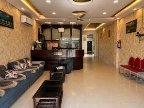 Lobby - Heritage Aura Hotel Jaipur (Jaipur)