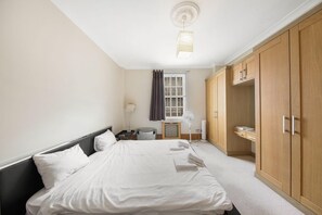 Unclassified image, 3 of 30, button - Bright and Spacious Apartment near Hyde Park - Pass the Keys (London)