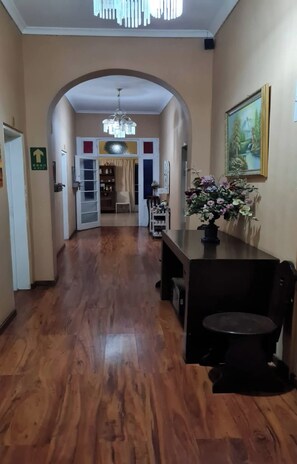 Room, 1 Bedroom, Hot Tub | Lobi
