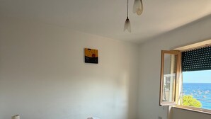 Room - Vrbo Property (Maiori)