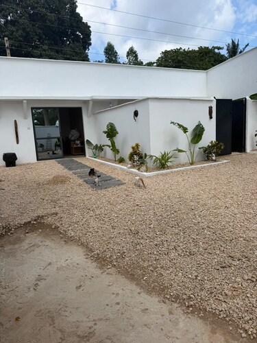 AURA PRIVATE RESORT