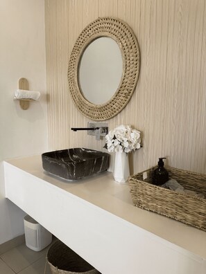 Deluxe Villa, Patio, Pool View | Bathroom | Hair dryer, soap, shampoo, toilet paper - AURA PRIVATE RESORT (Ukunda)