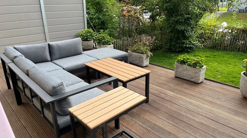 Modern vacation home with a garden (fenced on the west side) and a private dock on the IJsselmeer