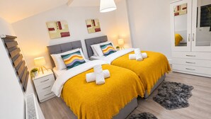 Room - Exquisite Four Double Bedroom House/Free Parking (Nottingham)