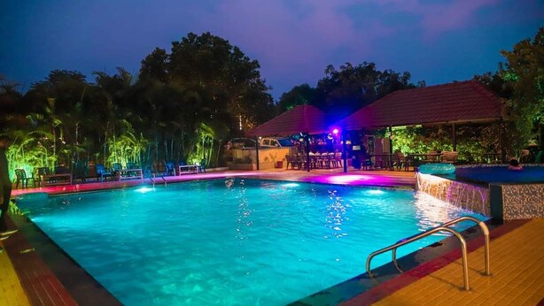 Ảnh chưa phân loại, 1 trong số 7 ảnh, nút