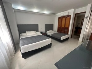 Standard-Dreibettzimmer