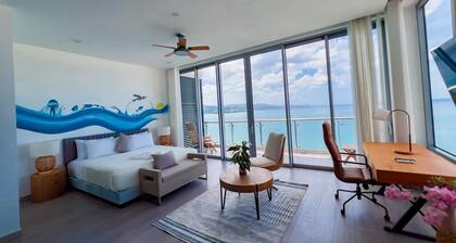 The Dawn- A Sky Harbour Oceanfront Superior King Suite