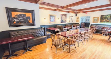 Groton Hotel