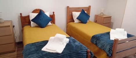 WiFi, bed sheets
