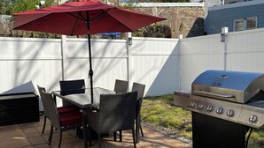 Unclassified image, 2 of 17, button - Fantastic 4-bedroom townhome in Jersey City / quick access to NYC, parking avail (Jersey City)