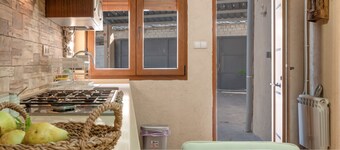 Holiday Home 'Casa Paxariego' with Private Terrace, Garden, Wi-Fi and Barbecue in Camponaraya, El Bierzo