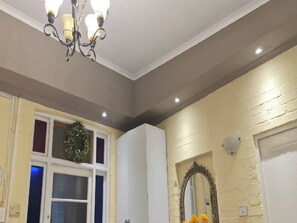 Unclassified image, 2 of 35, button - Room-alexandra Bed & Breakfast Room 7 (Pietermaritzburg)