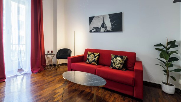 Living area - Vrbo Property (Torino)