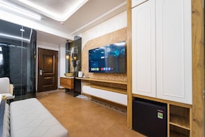 Habitación doble Deluxe | Área de sala de estar