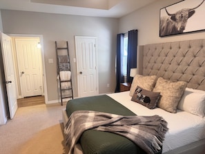 Room - The Green Cottage - 5 minute walk to downtown (Van Alstyne)