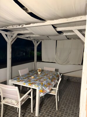 Utendørsservering