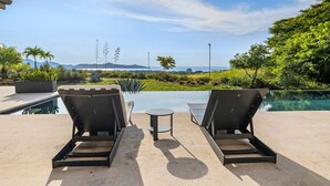 Imagen sin descripción, 2 de 6, botón